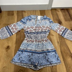 a gift but not my style and to big. it’s new with tags